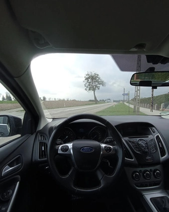 Ford Focus cena 23900 przebieg: 142896, rok produkcji 2013 z Chęciny małe 466